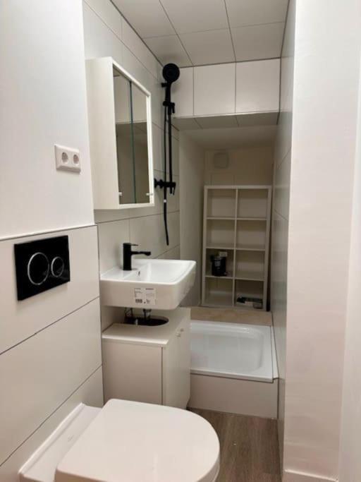 Especially Souterrain Apartment Хейльбронн Экстерьер фото