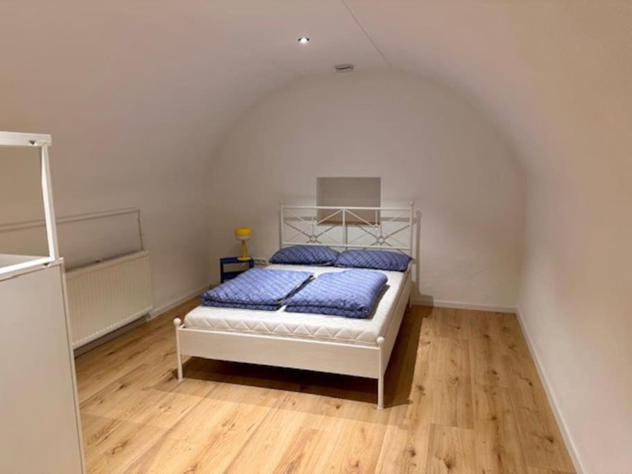 Especially Souterrain Apartment Хейльбронн Экстерьер фото